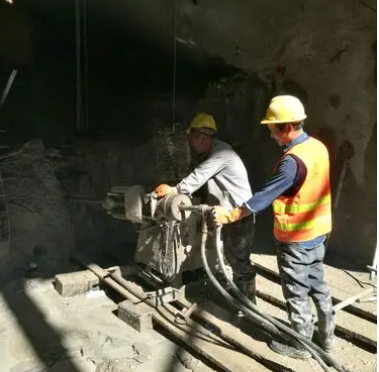 临淄水下抗分散灌浆料特点 水下不分散注浆料介绍